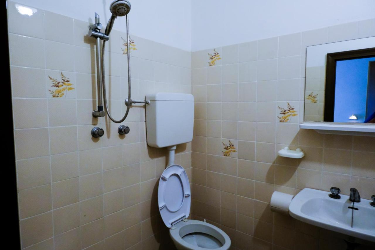 Hotel Chiara Rimini Bagian luar foto